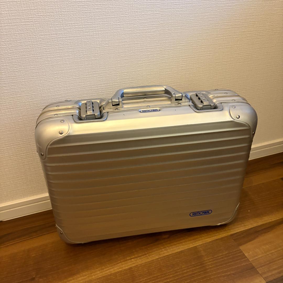 廃盤・美品　RIMOWA TOPAS リモワ　22L アタッシュケース　アルミ