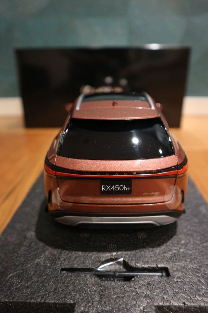 Lexus RX ソニックカッパー ミニカー 1/18