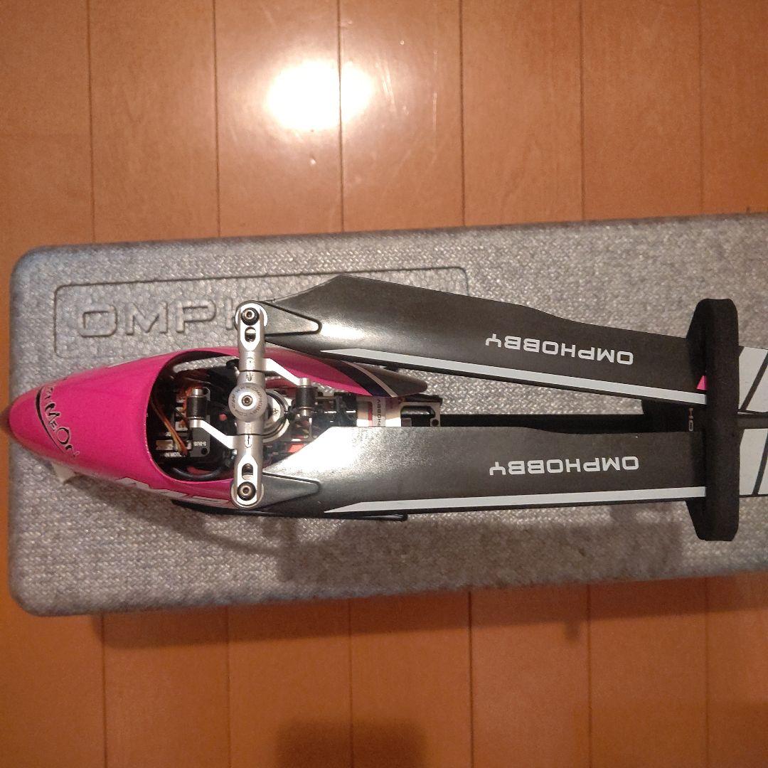 パン、OMPHOBBY M2 ヘリコプター ピンク/ブラック未使用に近い！