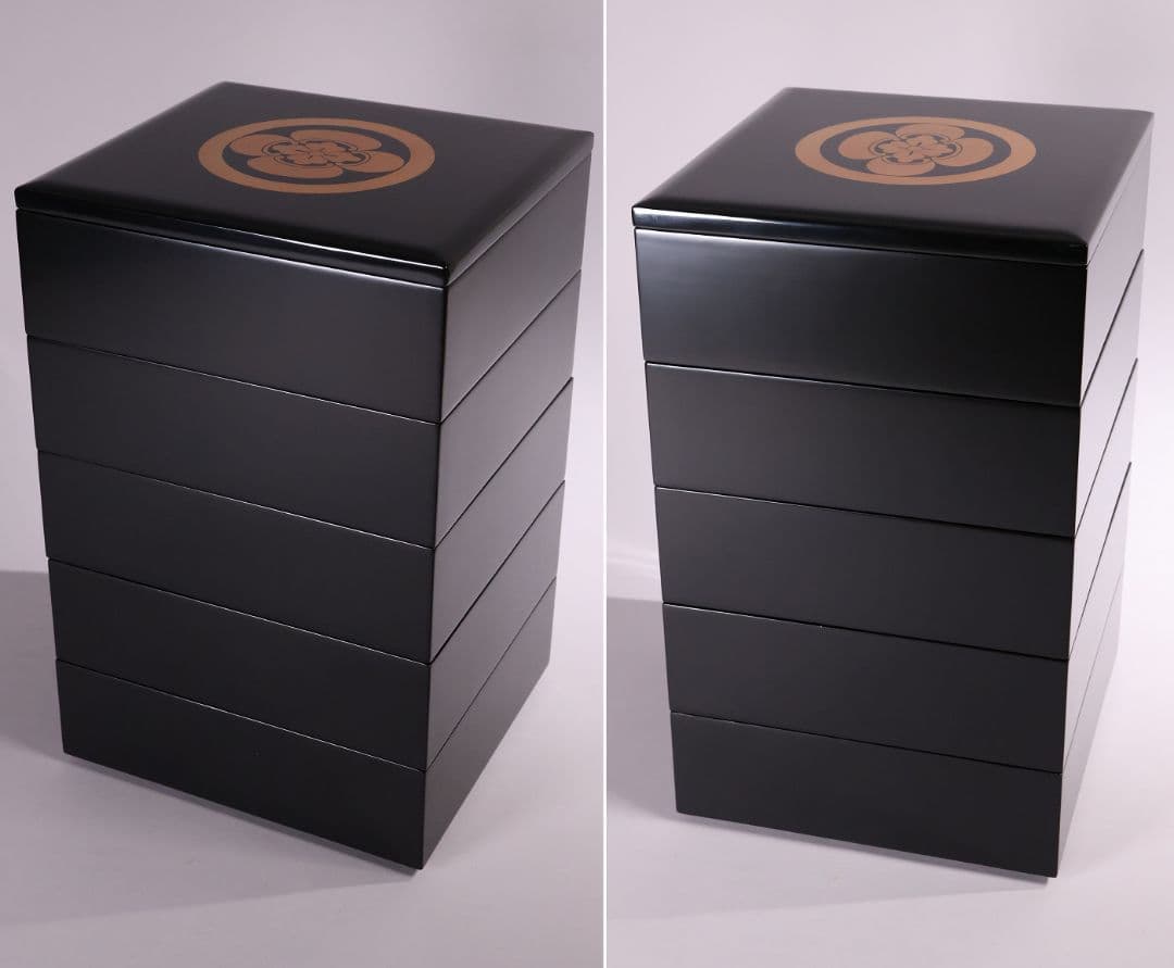 【MB33】輪島塗 宗水堂 木瓜家紋 蓋三枚 五段重 7.5寸重箱 黒内朱 木製