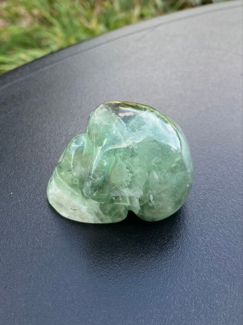 グリーン　フローライト　スカル　モチーフ