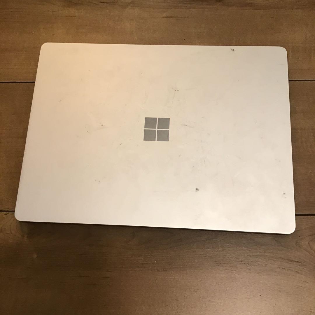 Microsoft Surface シルバー　11 windows 充電器付き