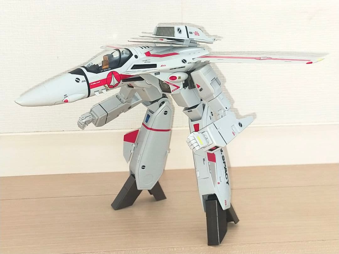 DX超合金 アーマードバルキリー&スーパーパーツ