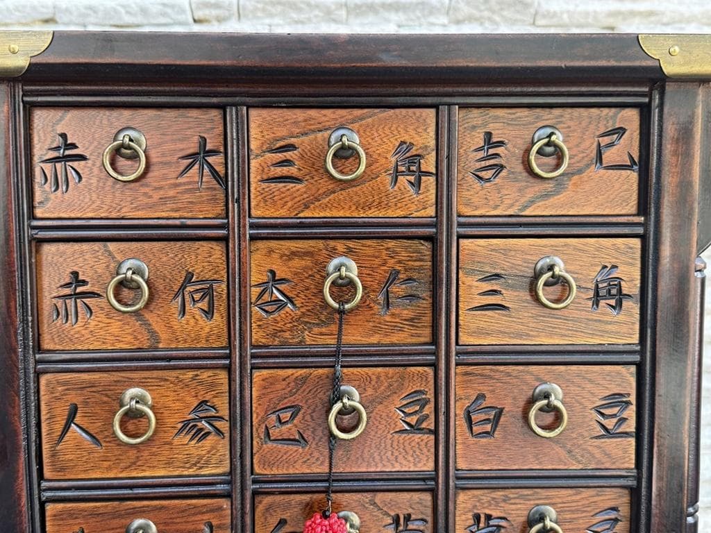 売約済み　李朝　薬箪笥　時代箪笥　引き出し１８杯