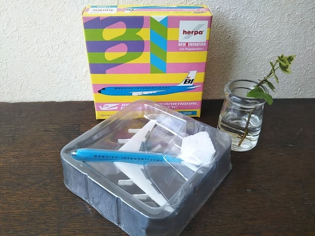 ブラニフ航空　ヘルパ アレキサンダー・ジラルド　エミリオ・プッチ　アリタリア