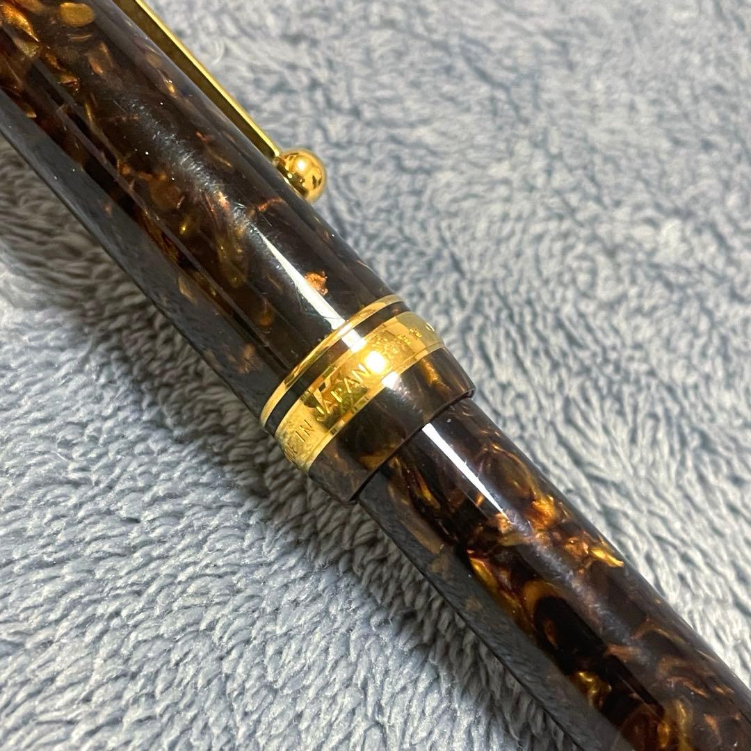 【超美品】パイロットカスタム　エレガンス　18K750太字　マーブル軸　万年筆