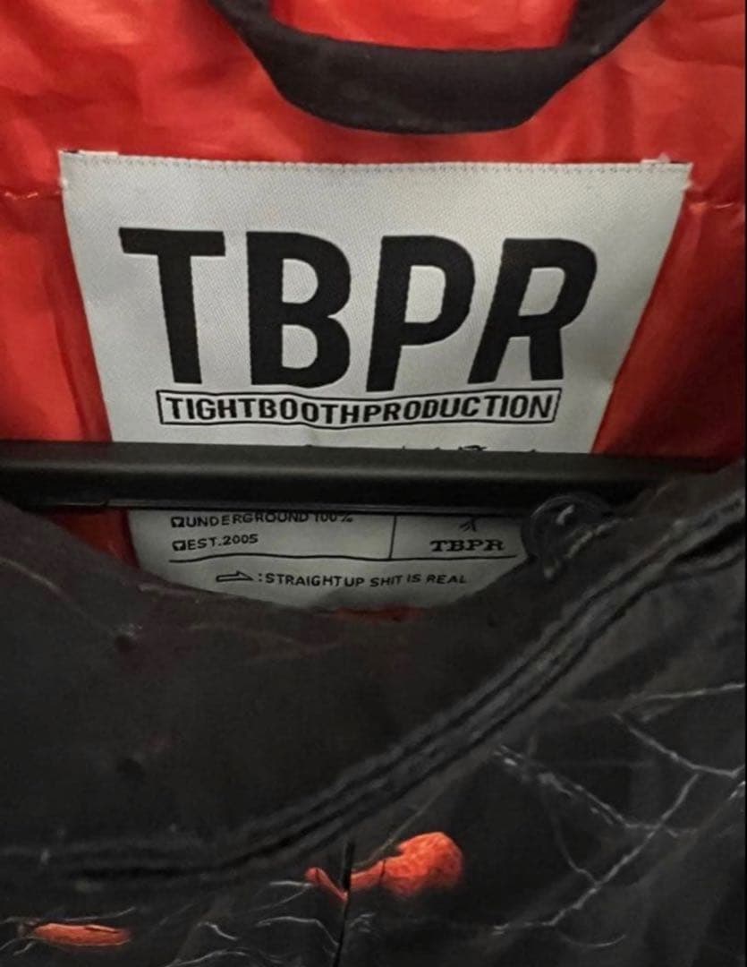 TIGHTBOOTH KAKI PUFFY JKT 柿