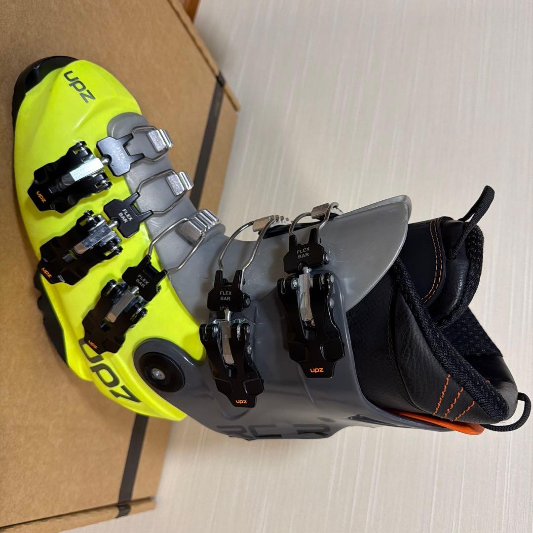 UPZ スノーボードブーツ RCR