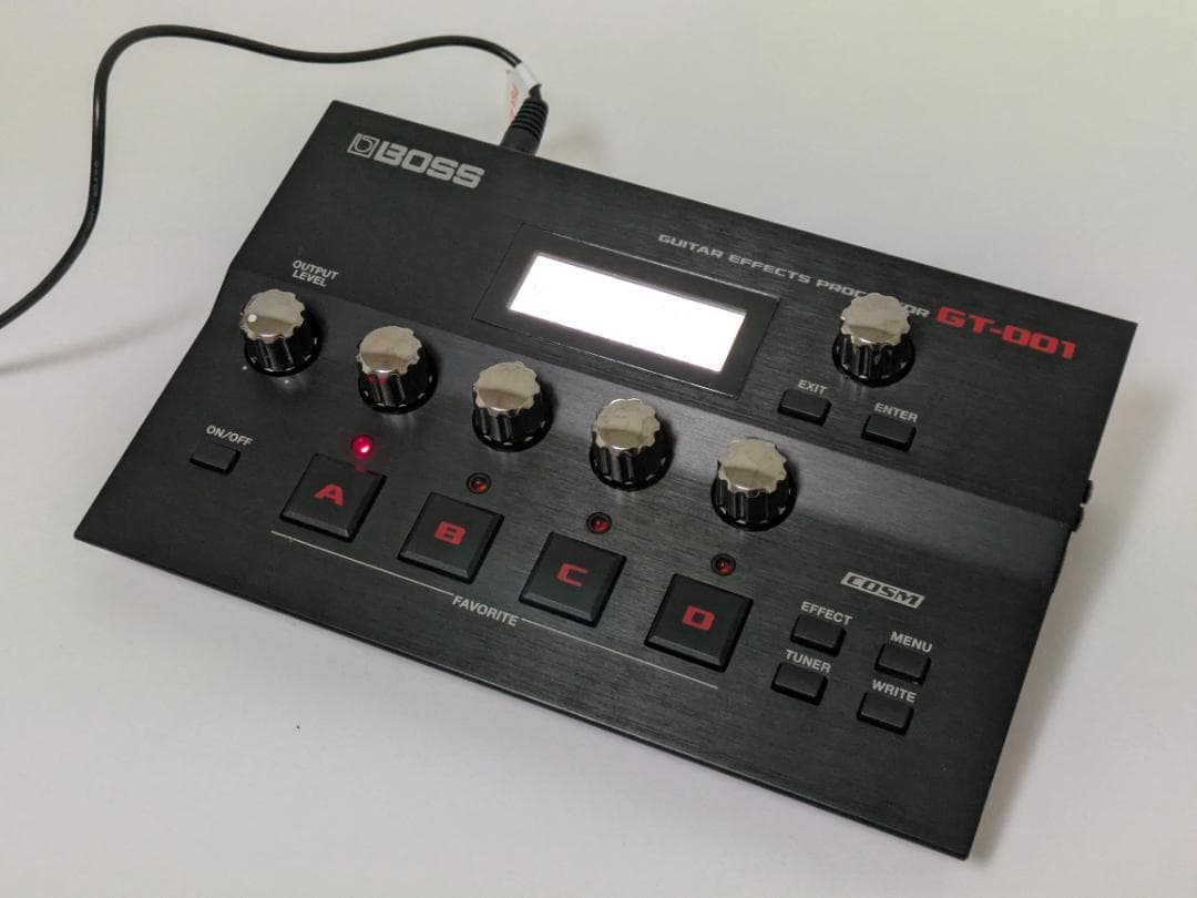 ギター BOSS GT-001 - Guitar Effects Processor