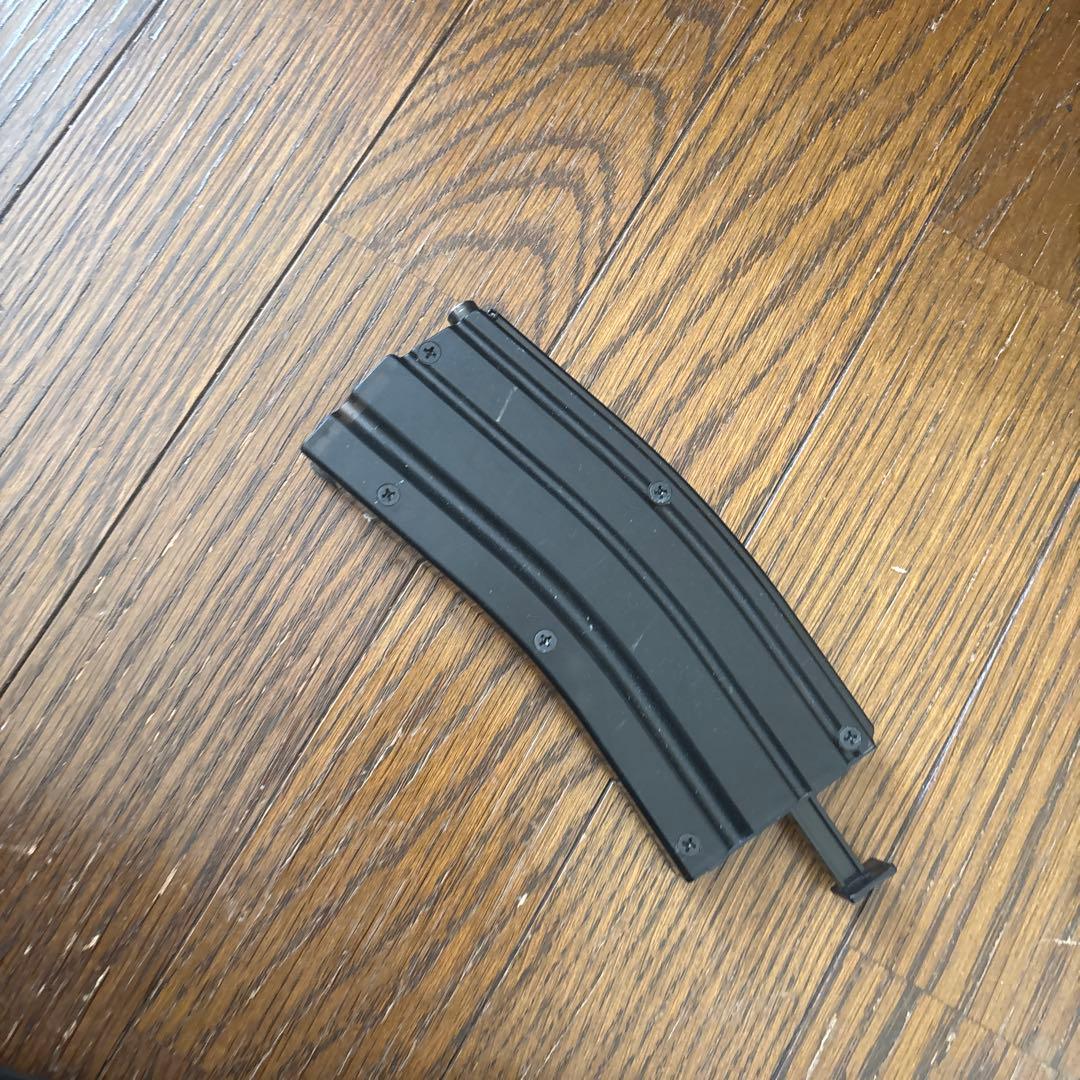 東京マルイ P90 電動ガン ブラック 動作確認済み マガジン付き