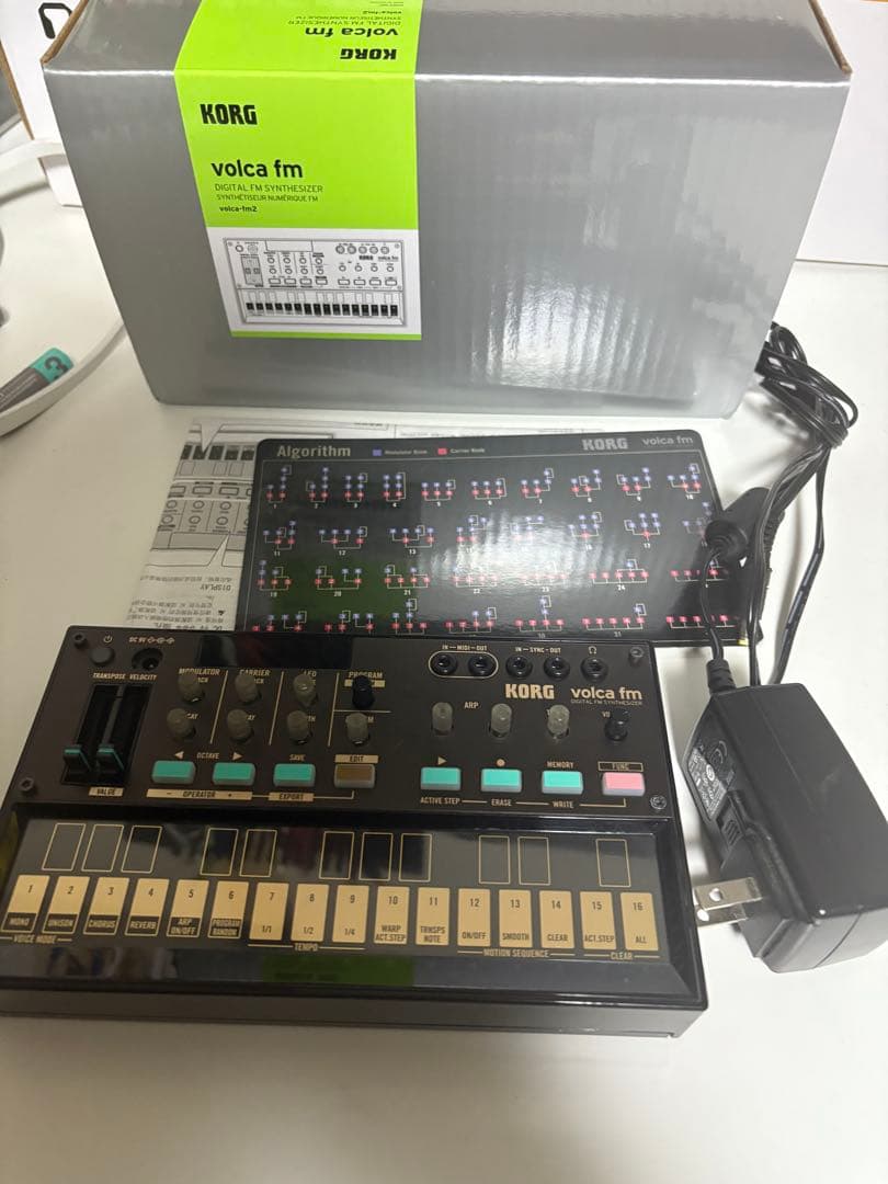 KORG volca fm2 シンセサイザー