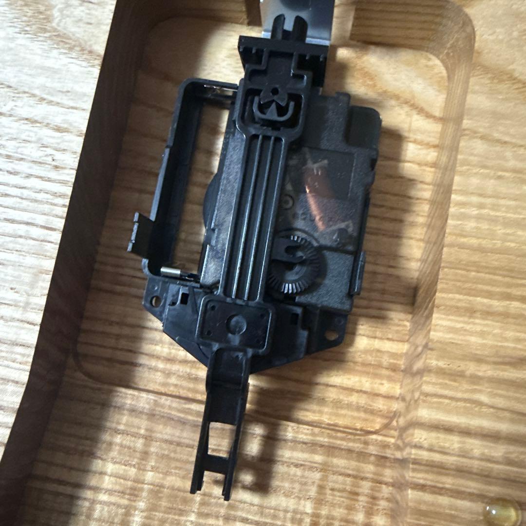 工房ペッカー　旭川クラフト　振り子　ふくろう　フクロウ　壁掛け時計　インテリア