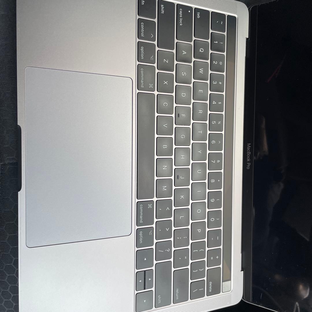 MacBook本体 MacBook Pro 13 2016 Touch Bar A1706