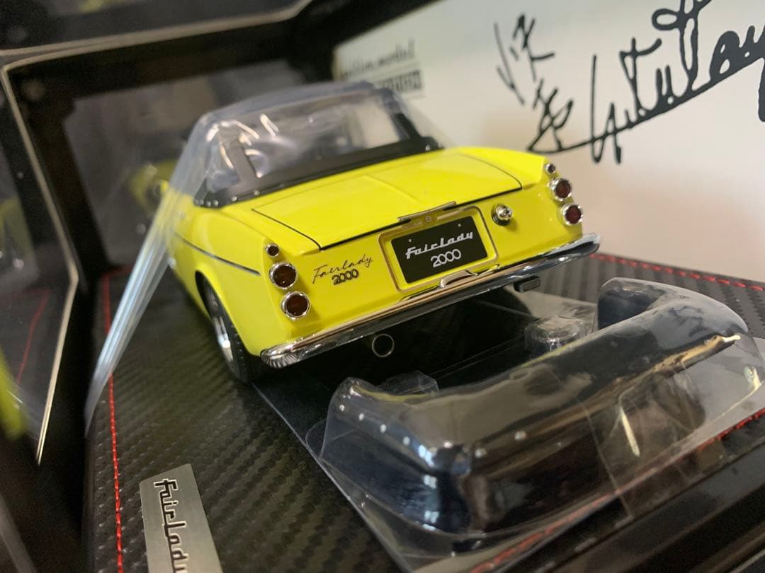 ミニカー IG2714 1/18 DATSUN Fairlady 2000