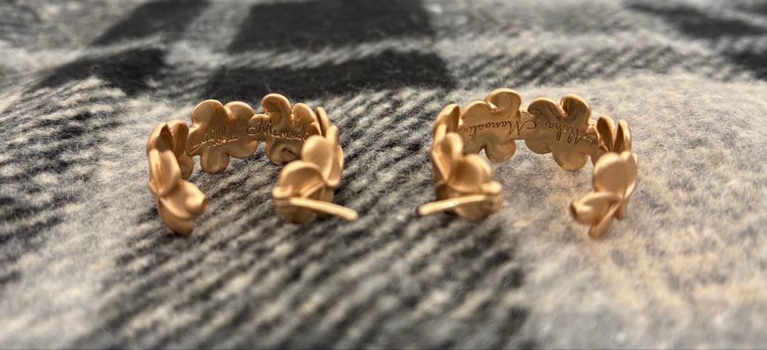 【Manoalinoフープピアス】