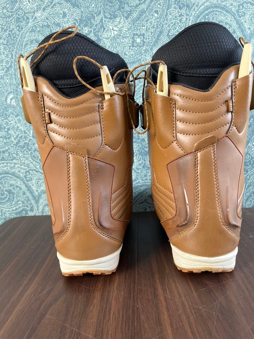 ディーラックス　エンパイア　スノーボードブーツ　　25.5センチ