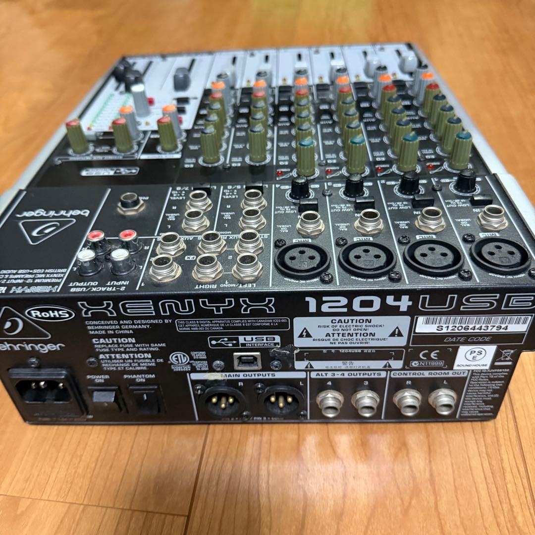 Behringer XENYX X1204USB アナログミキサー動作品