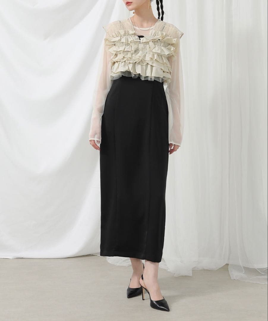 【Kana】ボリュームフリルベスト シアートップス キャミワンピ レイヤードドレ