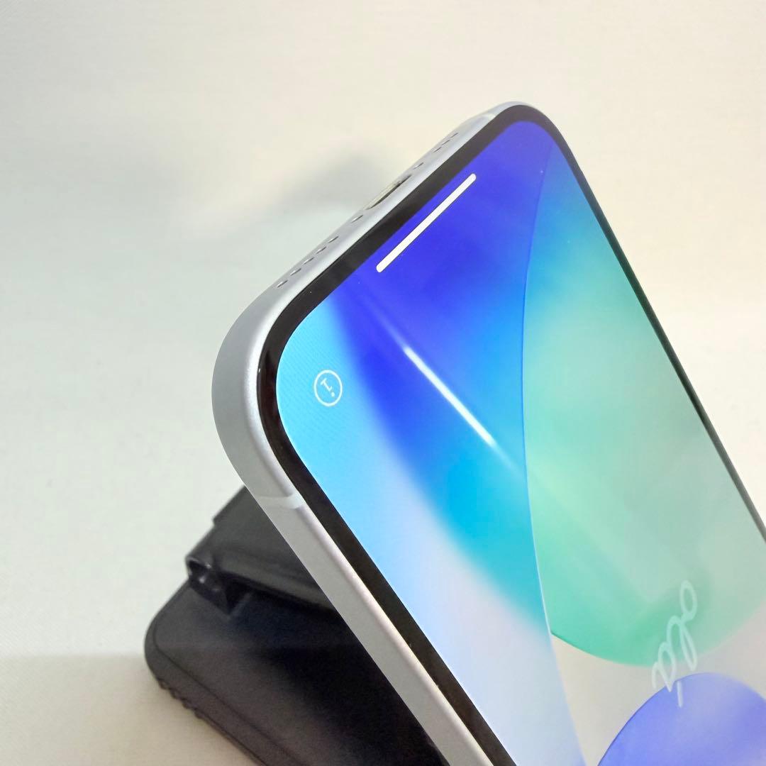 美品　Apple iPhone 15 128gb ブルー