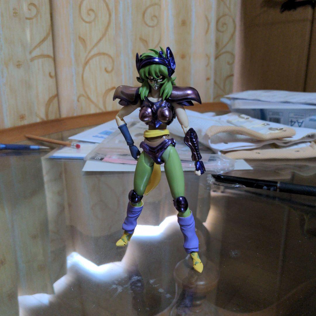 優*輩様 聖闘士聖衣神話　蛇遣い座のシャイナ