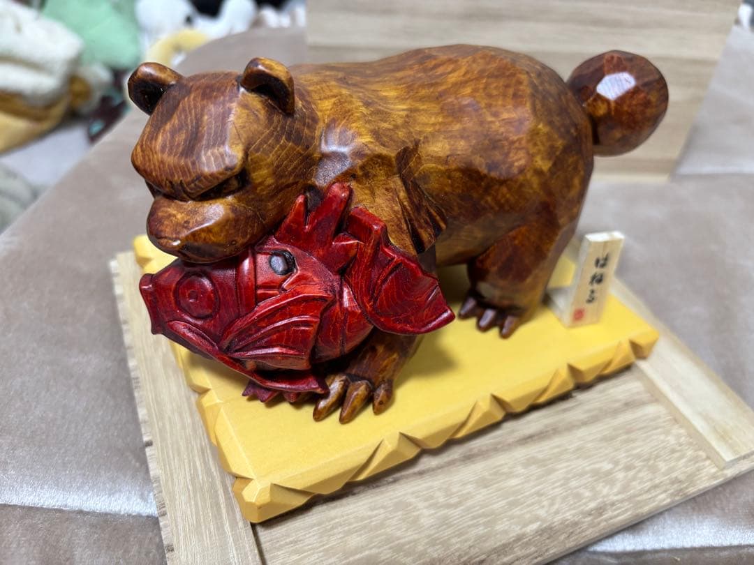 ポケモン 木彫り リングマ コイキング