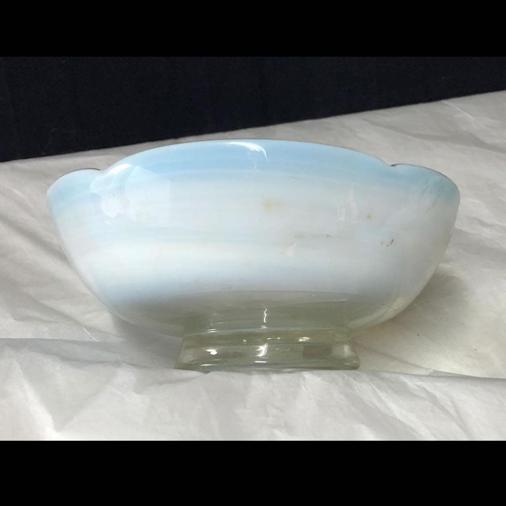 e2255 乳白ガラス 鉢 口径15cm ガラス鉢 乳白色 硝子鉢