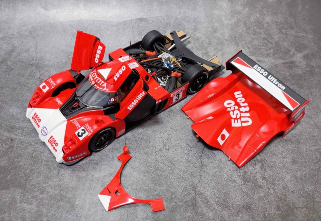 1/18 AUTOart トヨタ TS020 片山右京/鈴木利男/土屋圭市