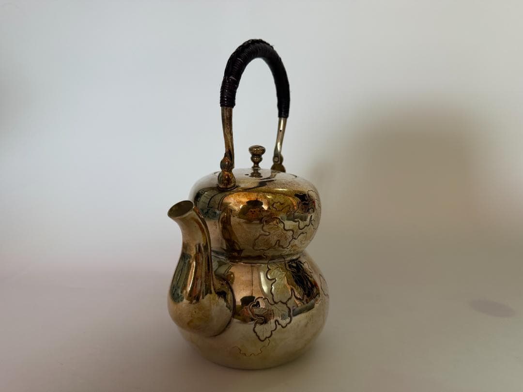 純銀製 南鐐ひょうたん形 花草彫 湯沸 銀瓶 煎茶道具