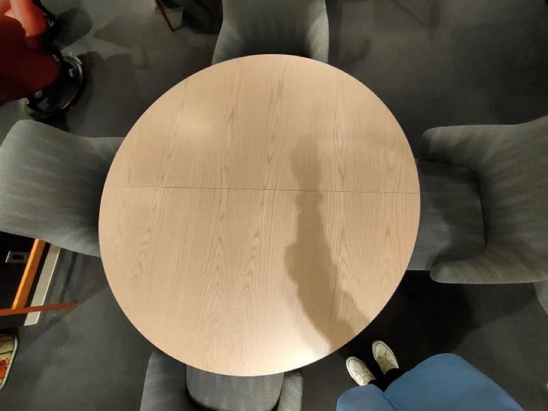 B*y様 ラウンド　ダイニングテーブル　伸長式　ナチュラル