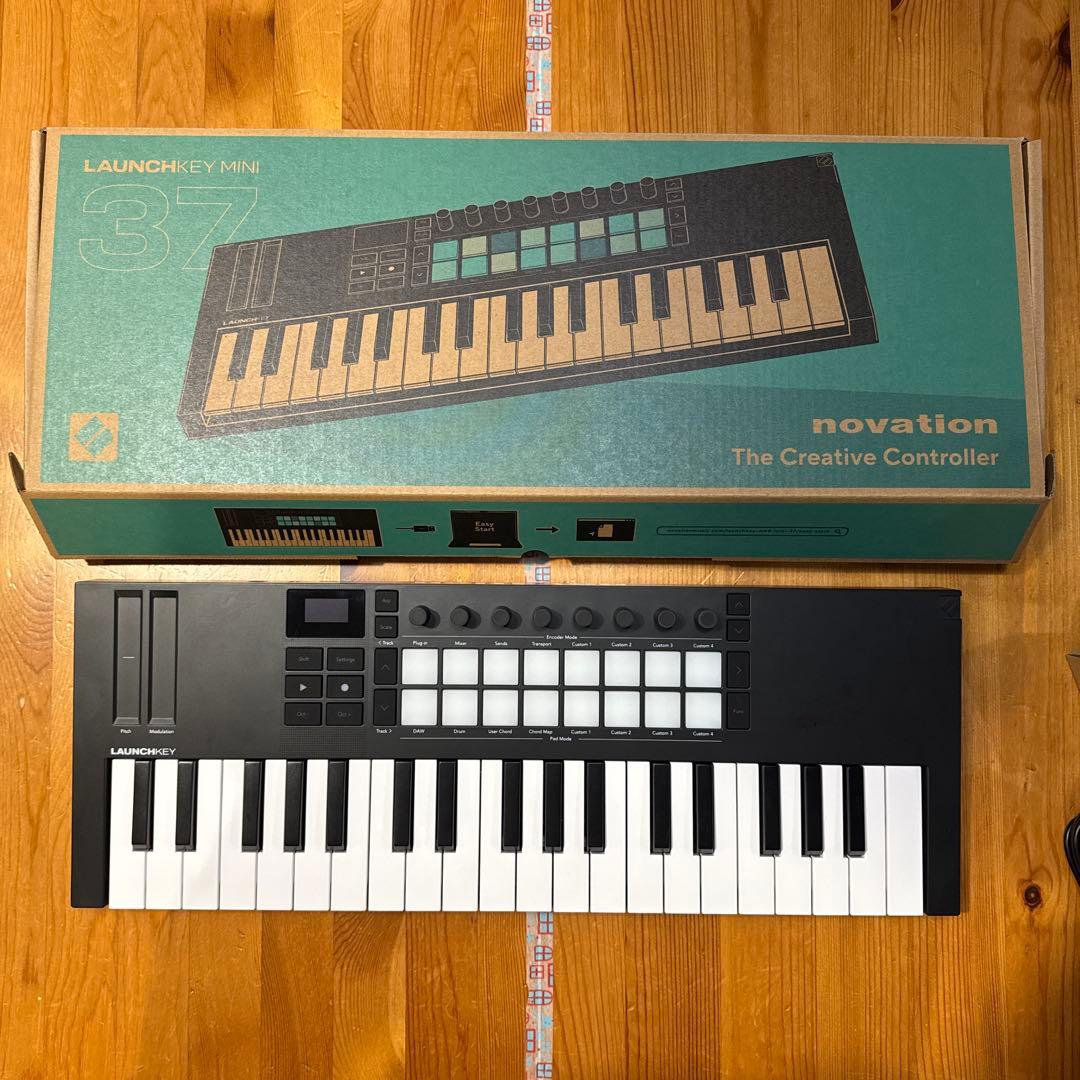 Novation Launchkey Mini 37 Mk4 MIDIキーボード