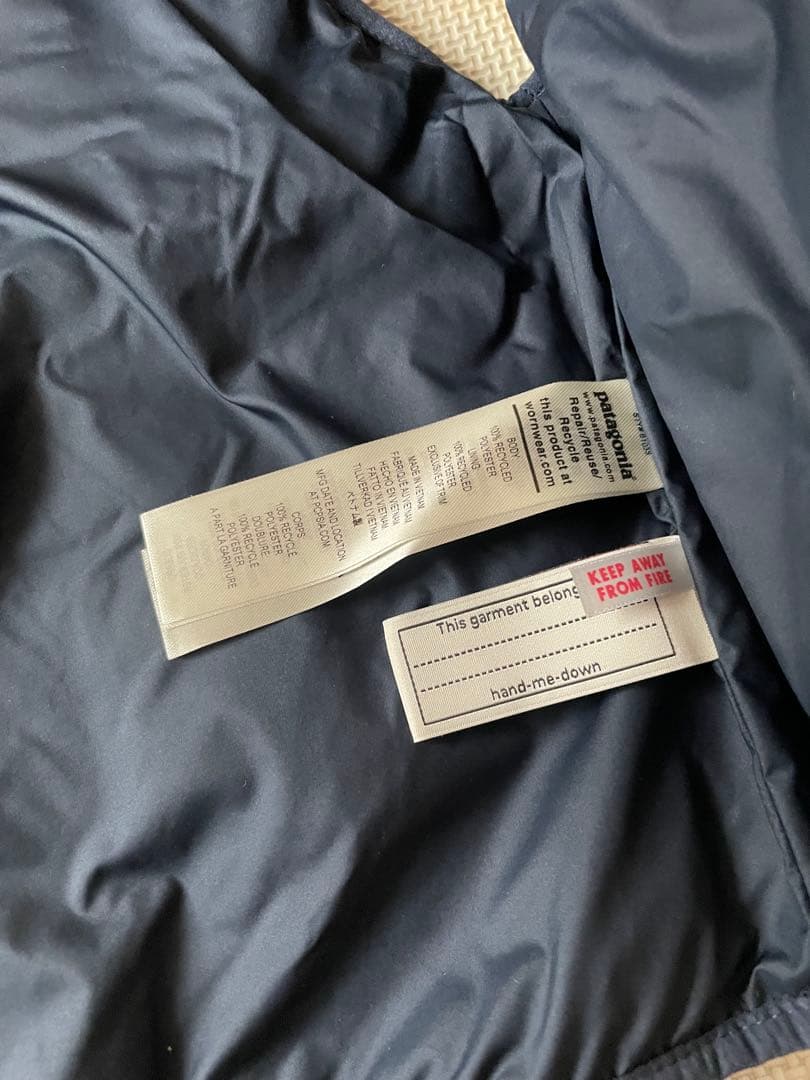 新品未使用品　patagonia ベビー・キッズ フリース ダウンベスト　2T