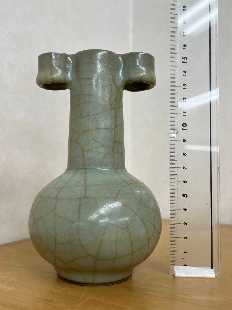 中国宗朝　南宋官窯瓶　唐物古美術　骨董珍品アンティーク　コレクション江戸青磁