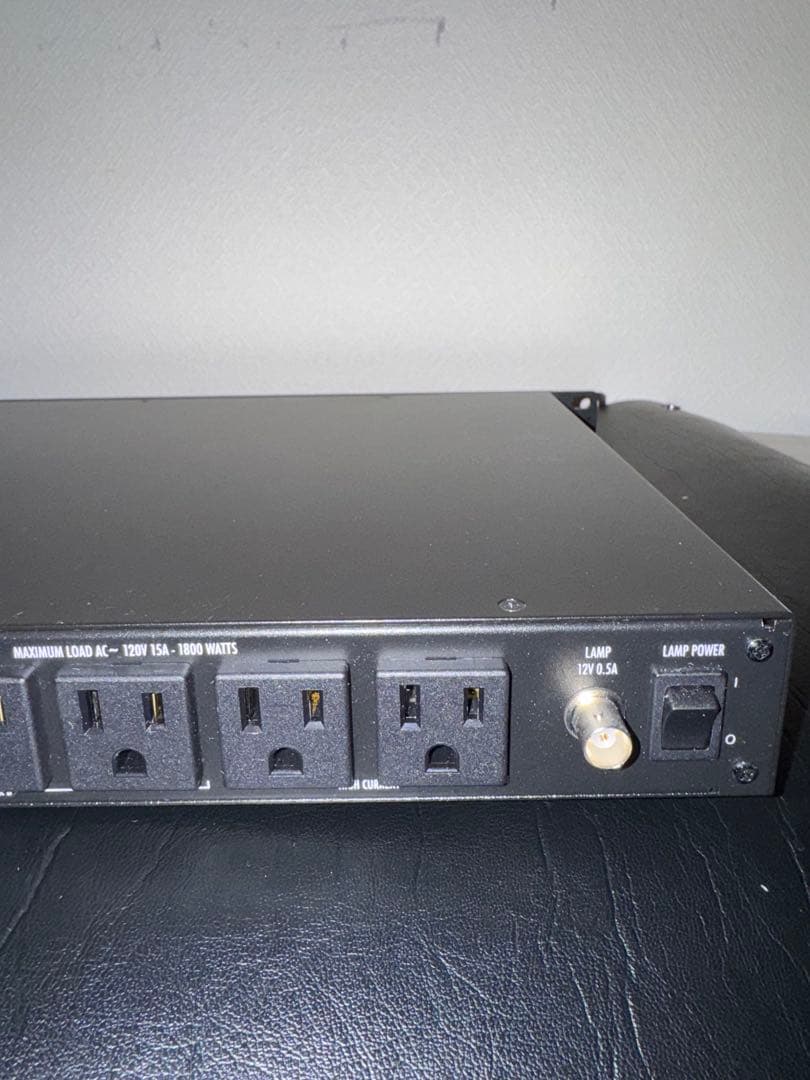 FURMAN ( ファーマン ) P-1800 PFRJ　パワーコンディショナー