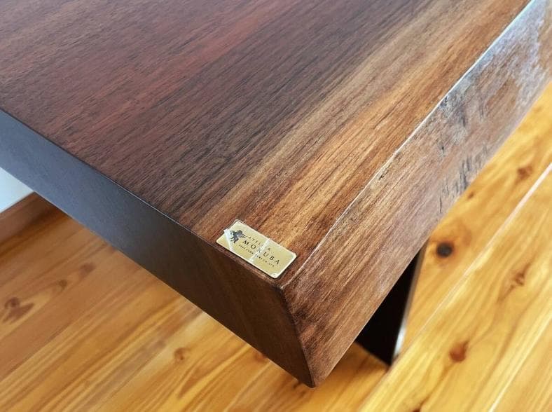 Studio Woonero【アトリエ木馬】一枚板ウォールナットテーブル