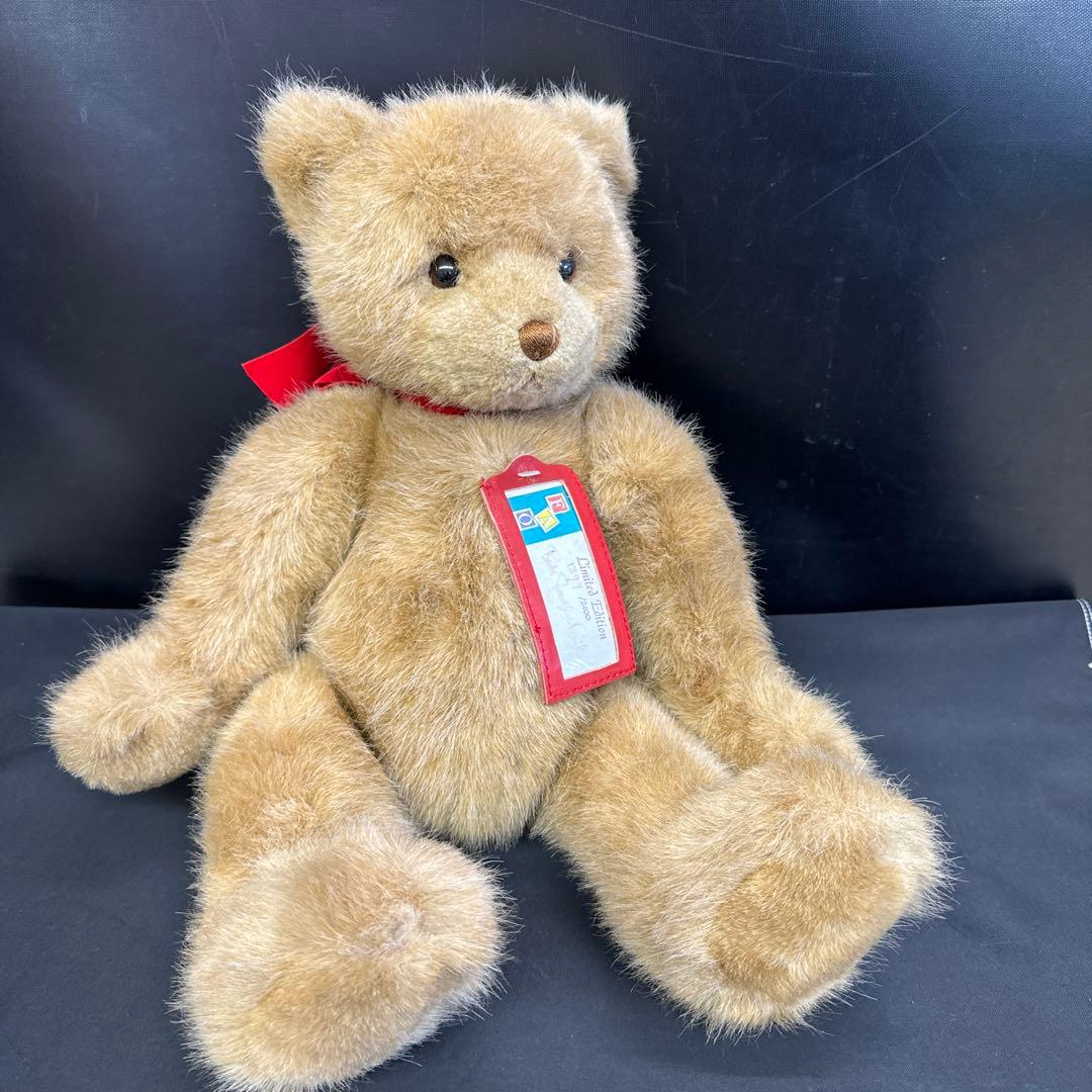 Guns.Design FAO シュワルツ 1986 限定版 テディベア