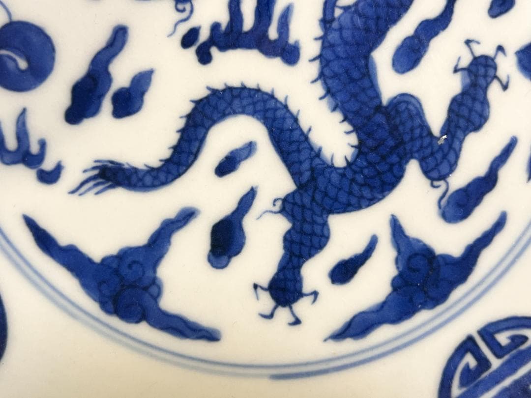 中国美術 清 青花龍紋盤・染付龍文皿 幅 17.5cm