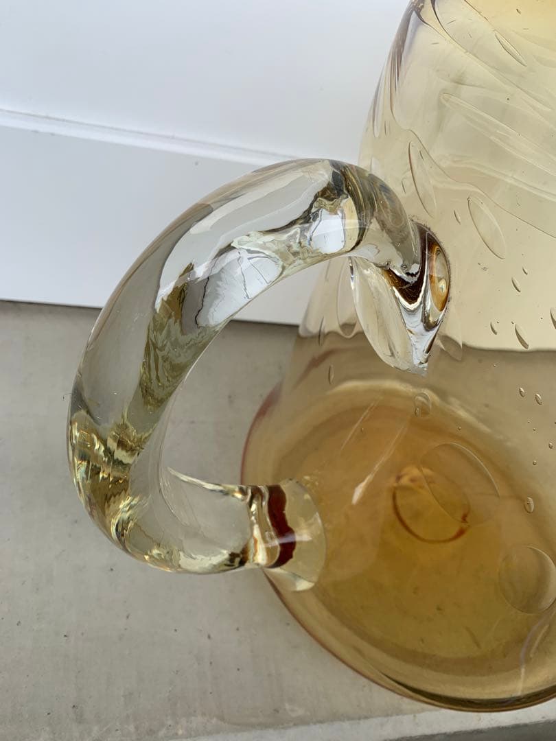 気泡ガラス　特大ビアジョッキ型　鉢　ガラスインテリア　花瓶　レトロ