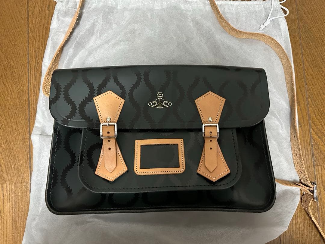 Vivienne Westwood サッチェルバッグ