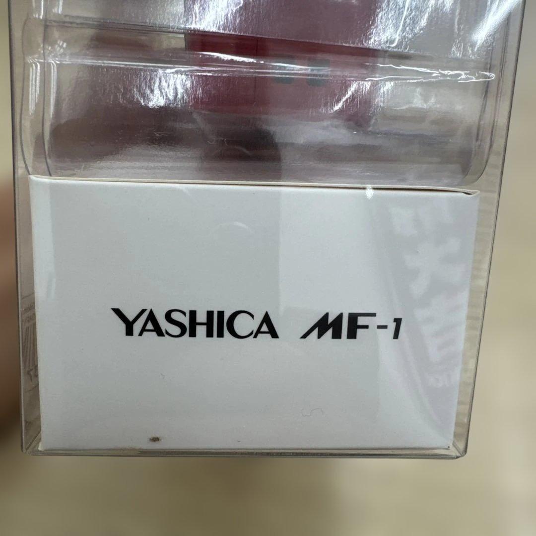 YASHICA Supreme 赤 コンパクトフィルムカメラ