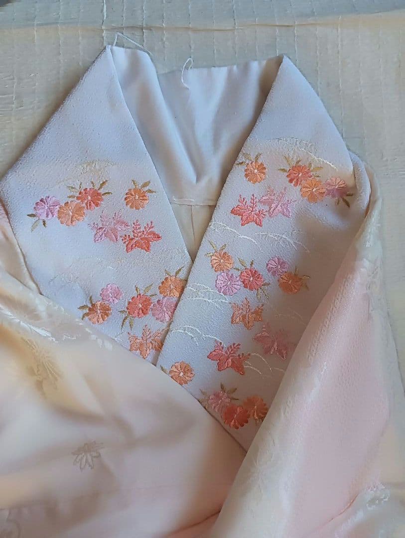 王道の古典色柄　振袖フルセット　朱赤　絞り　金彩　刺繍　美品　丈160 裄66