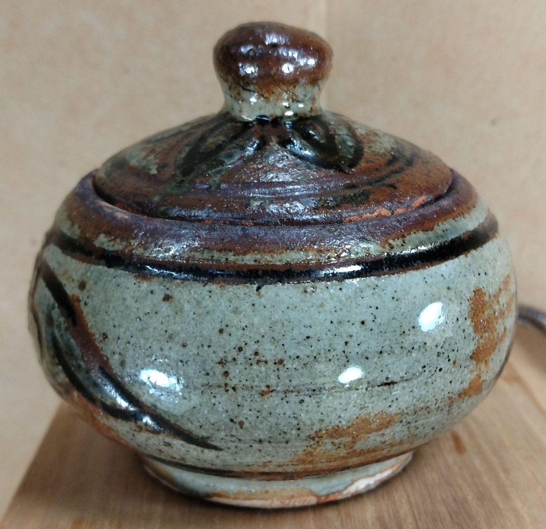 【本物保証】金城次郎 魚紋香合 共箱 栞 人間国宝 壷屋焼 壺屋焼 美品 盒子