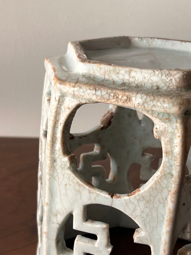 李朝 白磁 卍文透彫六角筆筒 李朝初期 高麗 柳宗悦 民藝館