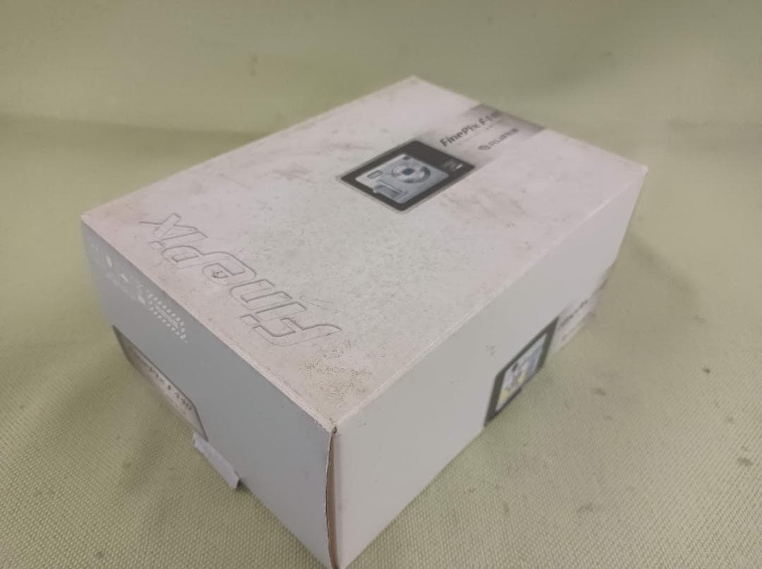 都《AEREN》Fujifilm FinePix F440　デジタルカメラ　動作