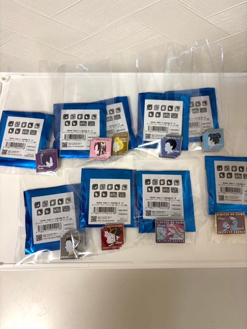 劇場版 鬼滅の刃 無限城編 キャラクターモチーフピンズ 第二弾 狛治　恋雪　胡蝶