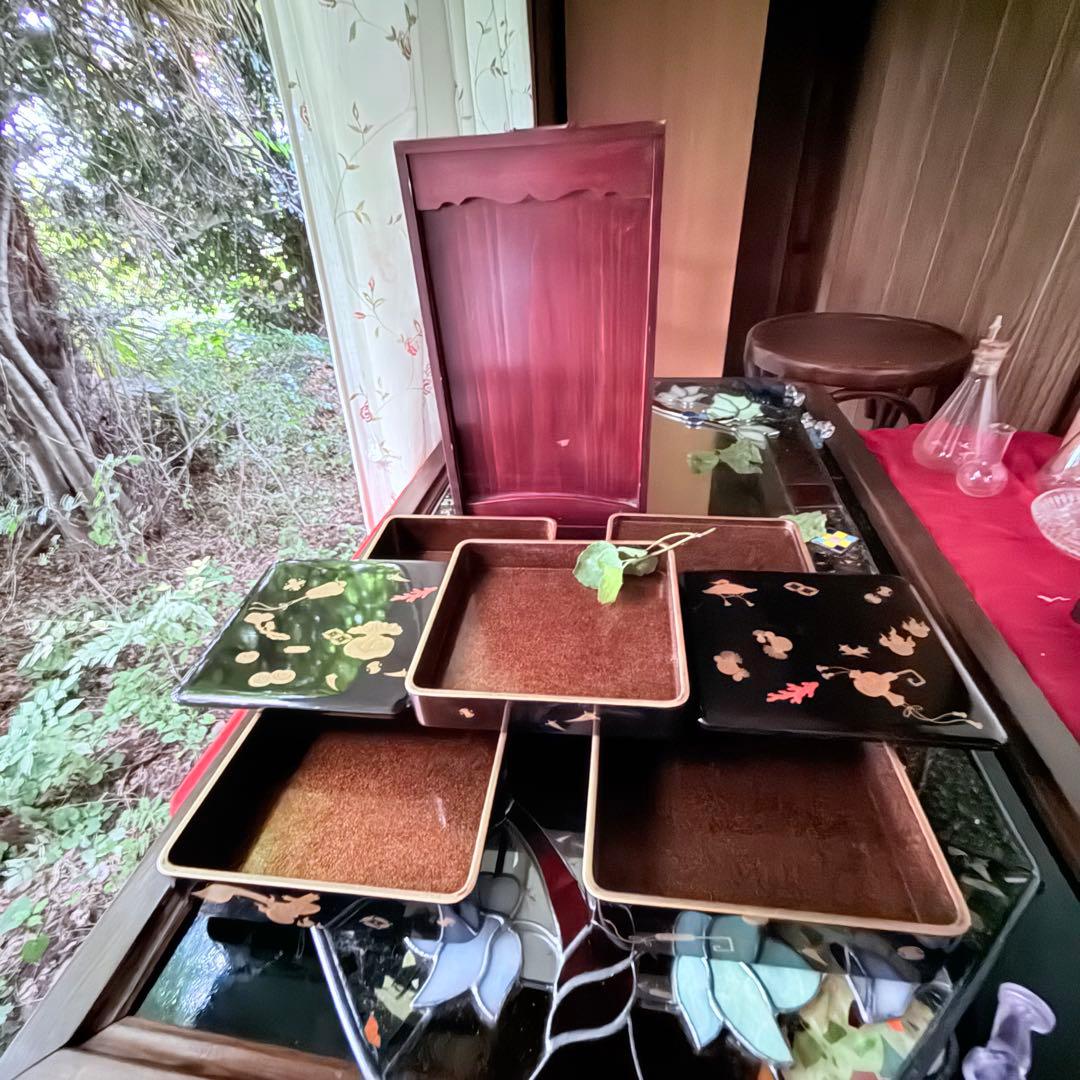 超限定1月2日20時迄‼️JAPAN『図替り宝尽くし』蒔絵梨地四段重台座付木箱入