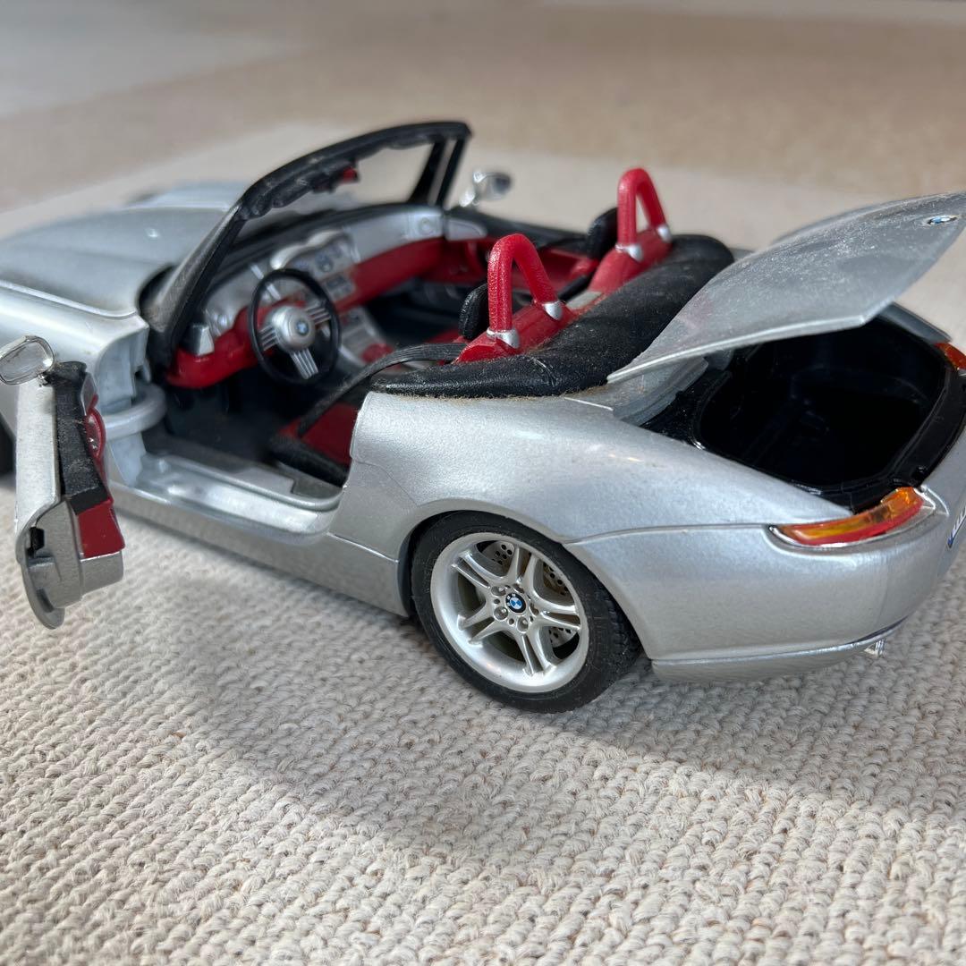 BMW Z8 ミニカー