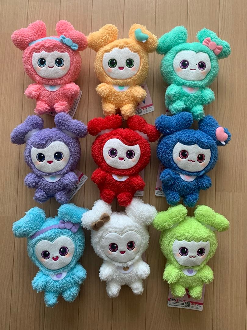 TWICE LOVELYS ふわもこおすわりぬいぐるみ　全9種　セット　@c