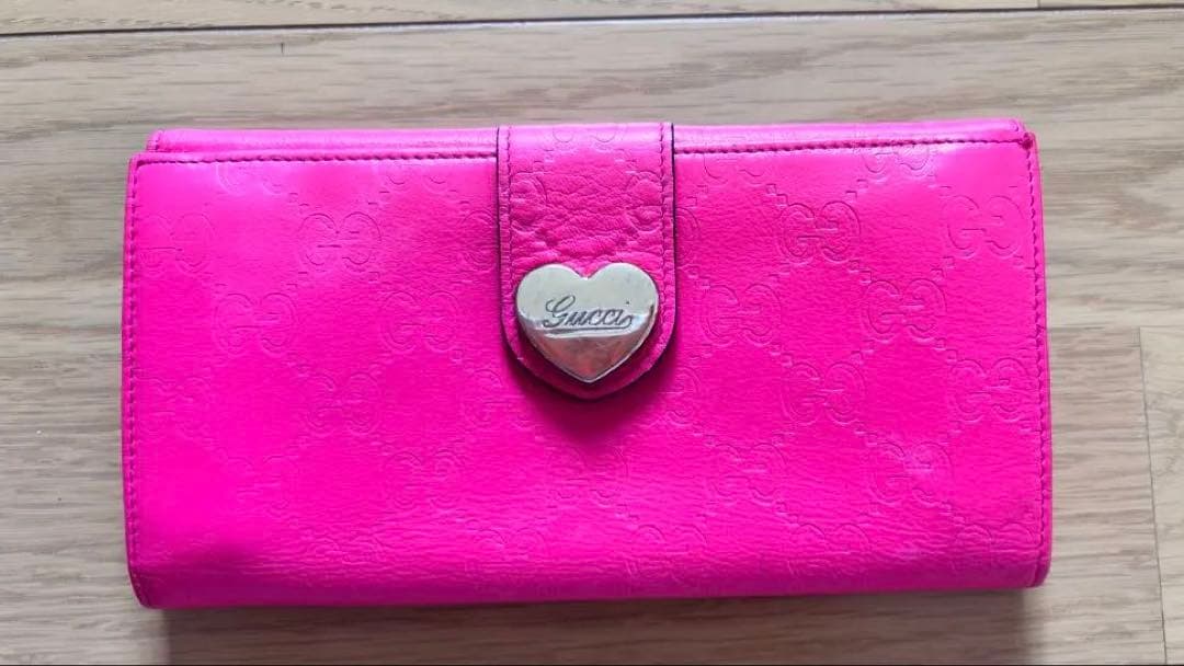 Gucci 二つ折り財布 ピンク