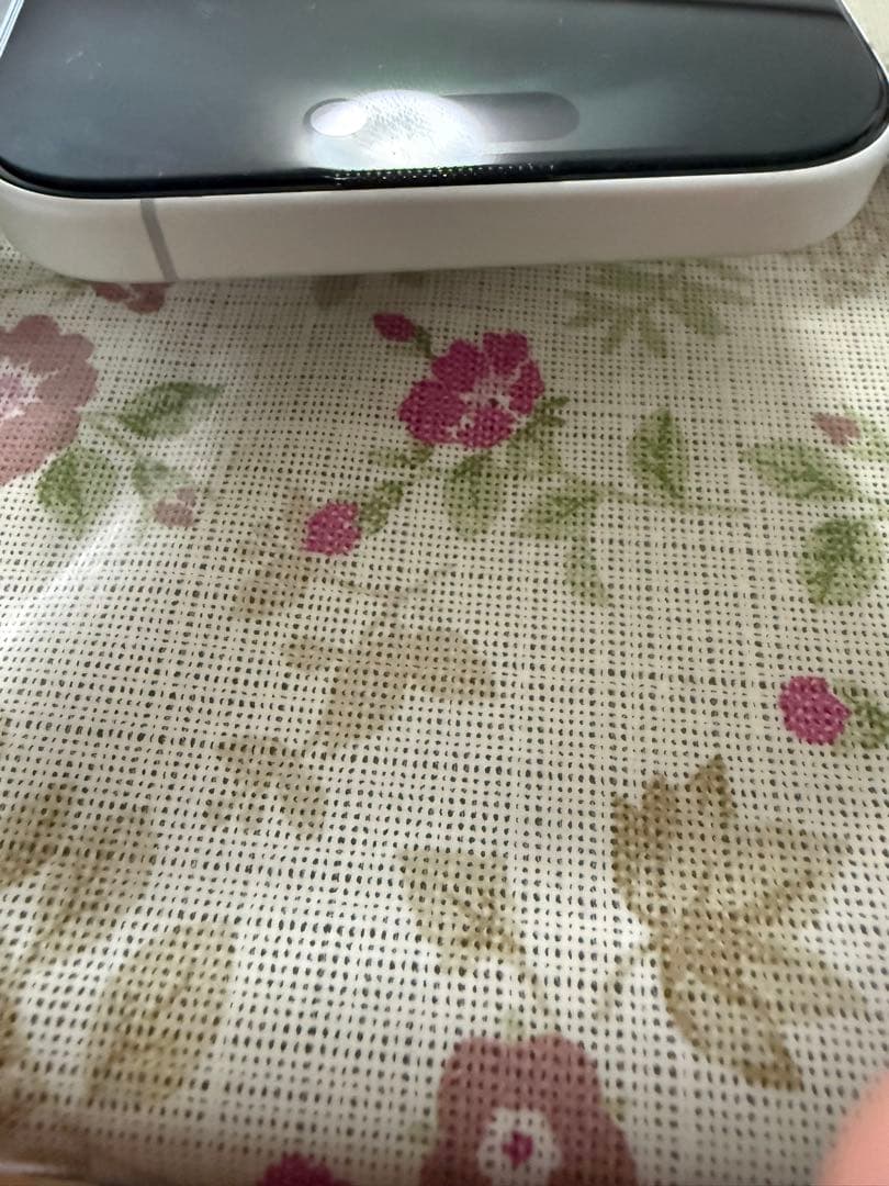 iPhone16 White￼￼￼￼￼ 128G +覗き見防止ガラスフィルム1枚