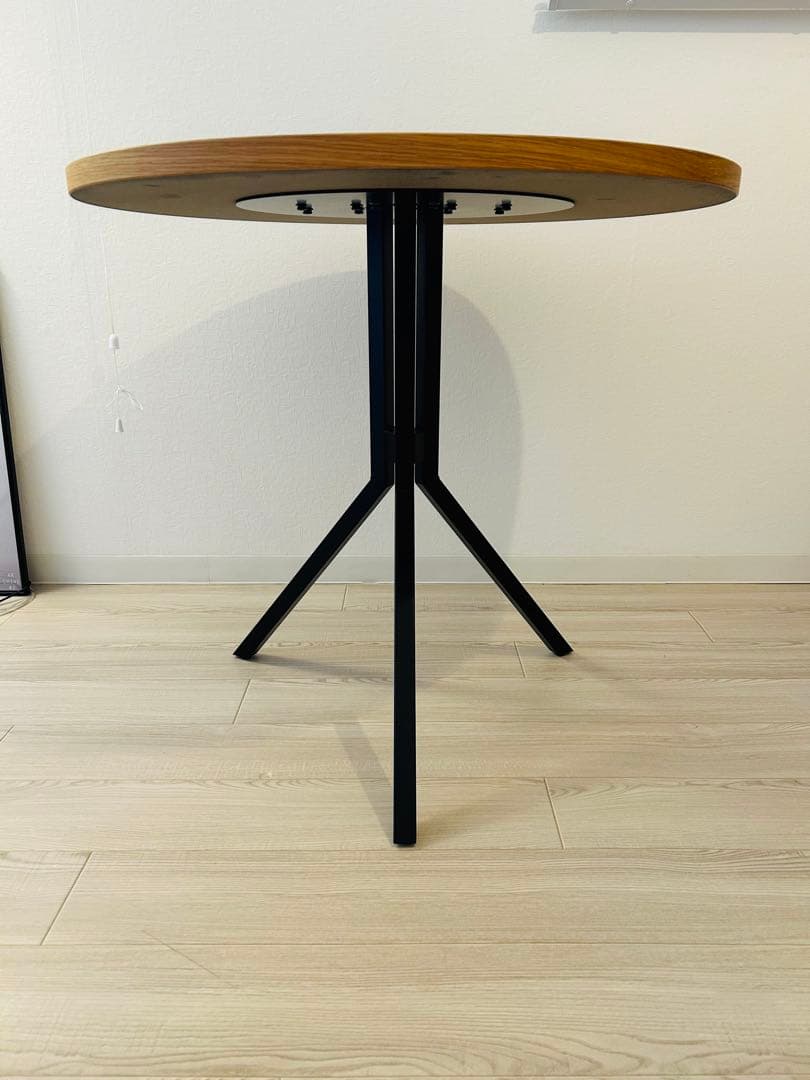 カナデモノ　リノリウム　カフェテーブル黒75㎝